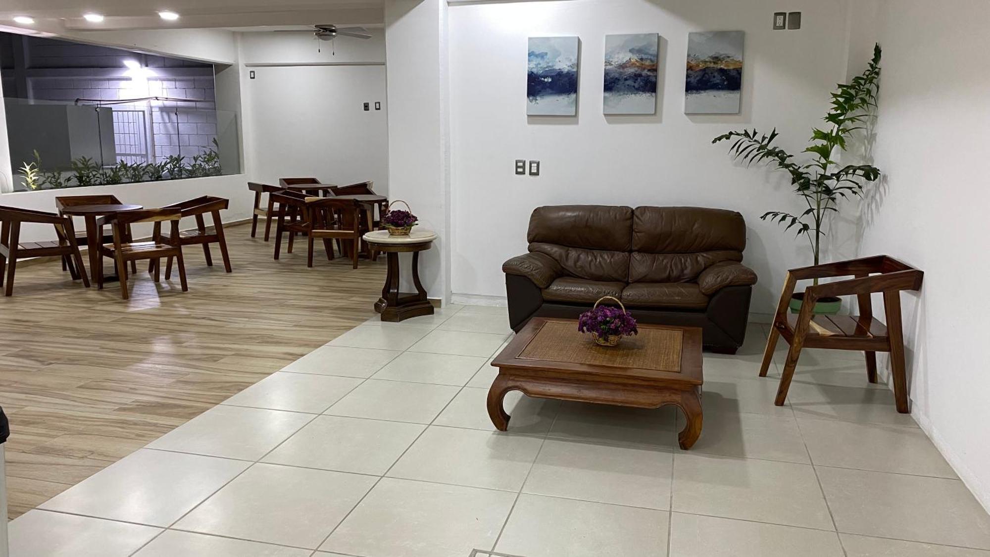 Hotel Santa Fe ทักซ์ทลา กูทิเอเรซ ภายนอก รูปภาพ