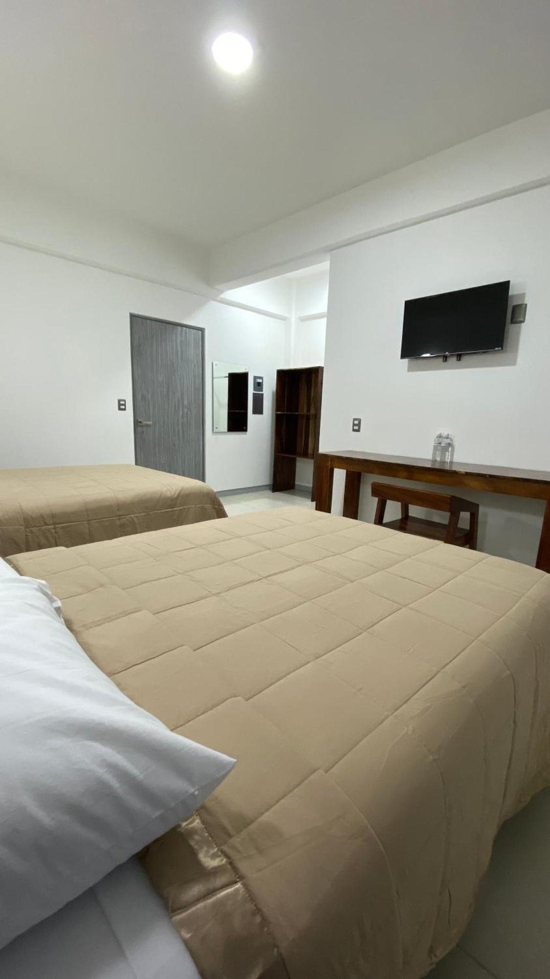 Hotel Santa Fe ทักซ์ทลา กูทิเอเรซ ภายนอก รูปภาพ