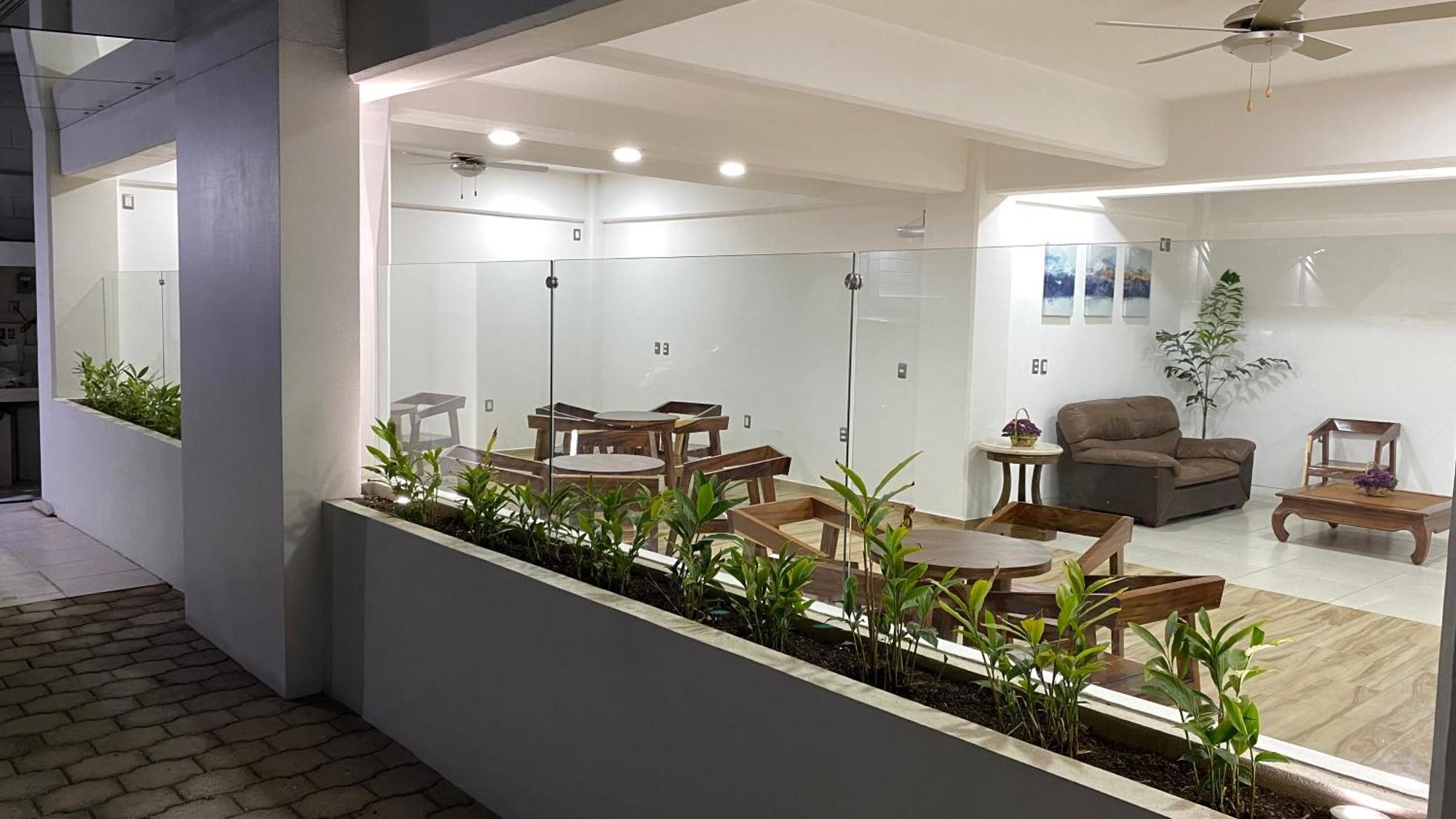 Hotel Santa Fe ทักซ์ทลา กูทิเอเรซ ภายนอก รูปภาพ